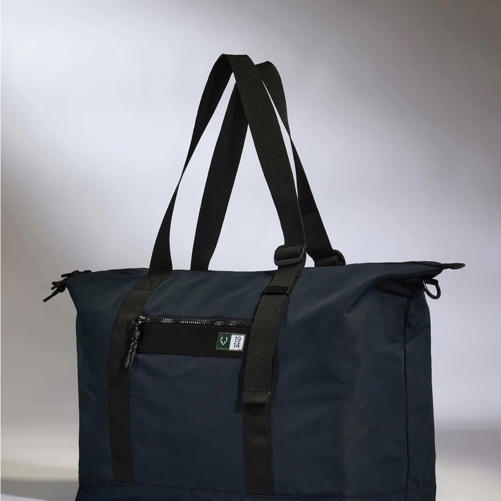 Antler  Essential Weekender Bag In Navy